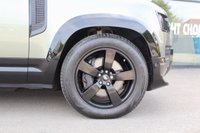 PRE-OWNED 2022 72 LAND ROVER DEFENDER 3.0 D300 MHEV X-Dynamic HSE SUV 5dr Diesel Auto 4WD Euro 6 (s/s) (300 ps) Pangea Green Metallic (890 option), Khaki Interior, Air Suspension Pack (&pound;1615 option), 20" Alloys, Comfort and Convenience Pack (&pound;800 option), Heated and Cooled Electric Memory Seats, Electric Sliding Panoramic Sunroof,  Sat Nav, Rear Spoiler, Privacy Glass, Black Contrast Roof, Black roof Rails, 3D Surround Camera,, 11.4 Infotainment Screen, Keyless Entry/Start, Ambient and Footwell Lighting, Full LCD Instrument Cluster