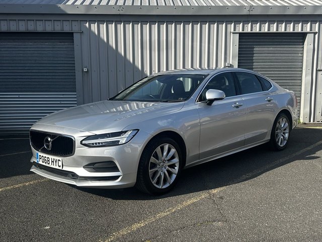 2018 VOLVO S90