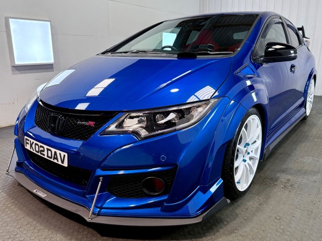 HONDA CIVIC 2.0 i-VTEC Type R GT Hatchback 5dr Petrol Manual Euro 6 (s/s) (310 ps) - Photo 3