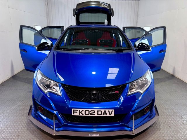 HONDA CIVIC 2.0 i-VTEC Type R GT Hatchback 5dr Petrol Manual Euro 6 (s/s) (310 ps) - Photo 11