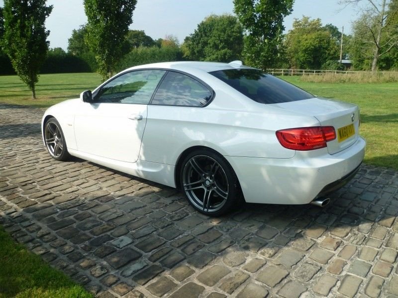 USED 2011 60 BMW 3 SERIES 2.0 320i M Sport Coupe 2dr Petrol Steptronic Euro 5 (170 ps) 