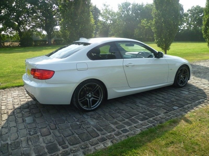 USED 2011 60 BMW 3 SERIES 2.0 320i M Sport Coupe 2dr Petrol Steptronic Euro 5 (170 ps) 