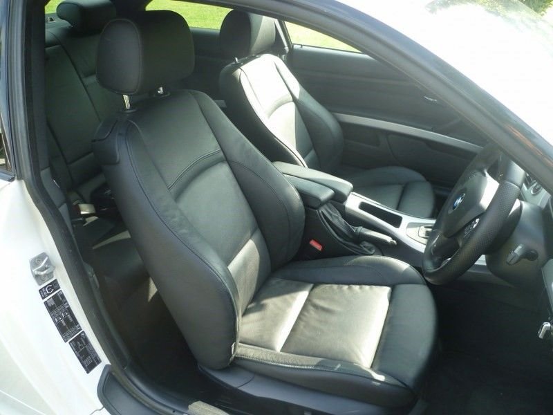 USED 2011 60 BMW 3 SERIES 2.0 320i M Sport Coupe 2dr Petrol Steptronic Euro 5 (170 ps) 