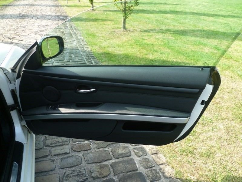 USED 2011 60 BMW 3 SERIES 2.0 320i M Sport Coupe 2dr Petrol Steptronic Euro 5 (170 ps) 