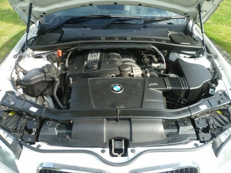 USED 2011 60 BMW 3 SERIES 2.0 320i M Sport Coupe 2dr Petrol Steptronic Euro 5 (170 ps) 
