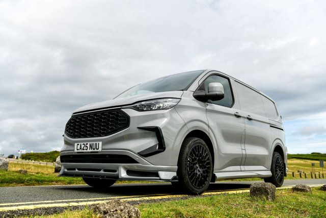 View our FORD TRANSIT CUSTOM