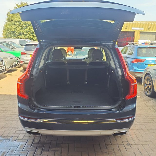 2020 VOLVO XC90 2.0h T8 Twin Engine Recharge 11.6kWh Inscription Pro SUV 5dr Petrol Plug-in Hybrid Auto 4WD Euro 6 (s/s) (390 ps) - Photo 11