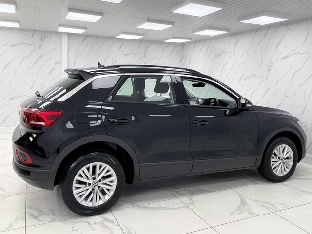 2023 Volkswagen T-Roc 1L Life 5dr - Photo 12
