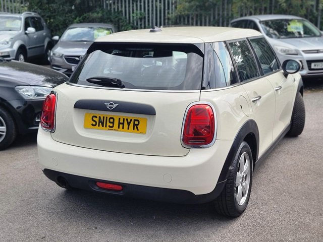 2019 MINI HATCH 1.5 One Classic Hatchback 5dr Petrol Manual Euro 6 (s/s) (102 ps) - Photo 5
