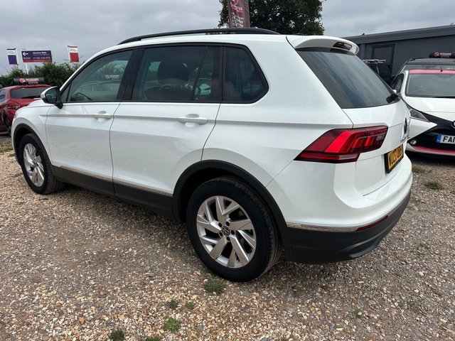 2022 VOLKSWAGEN TIGUAN - Photo 5