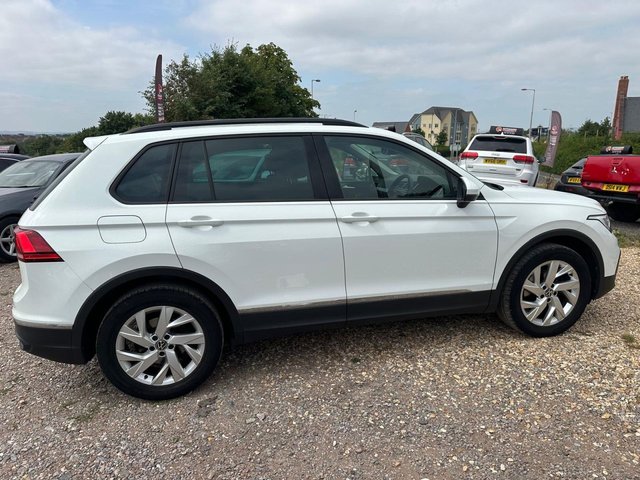 2022 VOLKSWAGEN TIGUAN - Photo 8