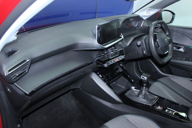 2021 PEUGEOT 208 - Photo 7