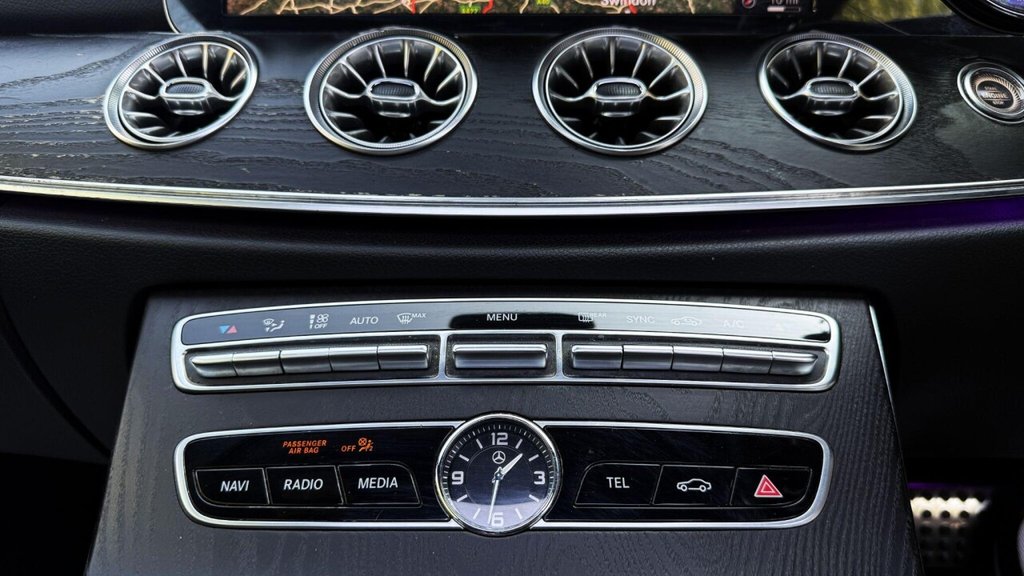 USED 2018 18 MERCEDES-BENZ E CLASS 2.0 E220d AMG Line (Premium) G-Tronic+ Euro 6 (s/s) 2dr LOW MILES|PANROOF|CARPLAY|MORE