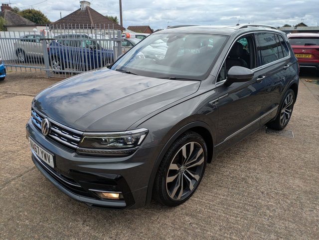 2017 VOLKSWAGEN TIGUAN 2.0 TDI R-Line SUV 5dr Diesel DSG 4Motion Euro 6 (s/s) (150 ps) - Photo 3