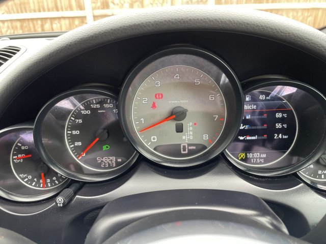 2017 PORSCHE CAYENNE - Photo 12