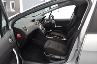 USED 2011 11 PEUGEOT 308 1.4 VTi S Hatchback 5dr Petrol Manual (144 g/km, 98 bhp) New MOT AA Approved, Low Miles