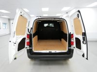 USED 2022 22 PEUGEOT PARTNER 1.5 BLUEHDI 100 BHP 950KG LONG PROFESSIONAL PREMIUM ( SAT NAV ) 1 OWNER | SAT NAV | 3 SEATS | LONG WHEELBASE