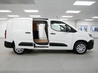 USED 2022 22 PEUGEOT PARTNER 1.5 BLUEHDI 100 BHP 950KG LONG PROFESSIONAL PREMIUM ( SAT NAV ) 1 OWNER | SAT NAV | 3 SEATS | LONG WHEELBASE