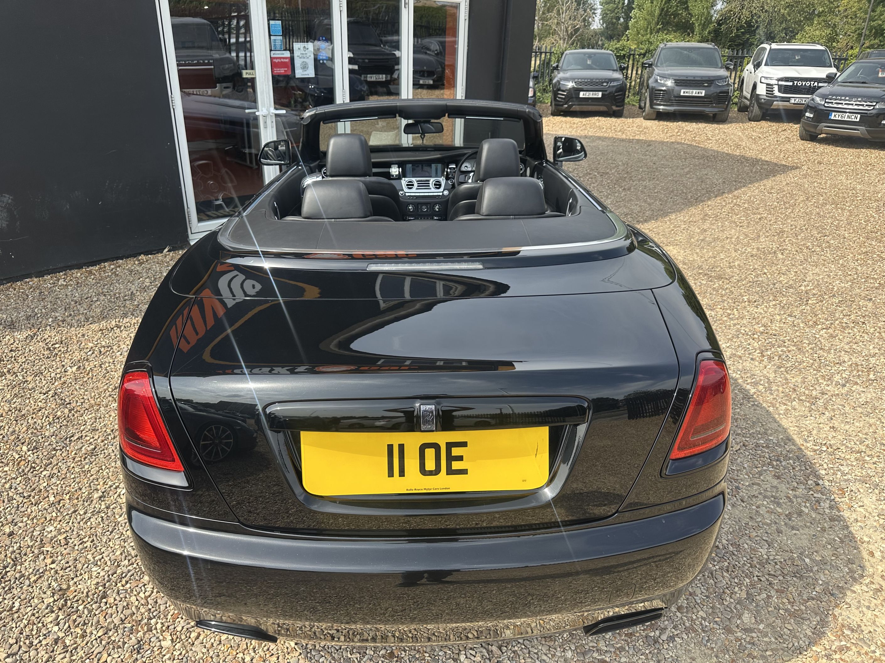 Rolls-Royce Dawn 6.6 V12 Convertible 2dr Petrol Auto Euro 6 (563 BHP)