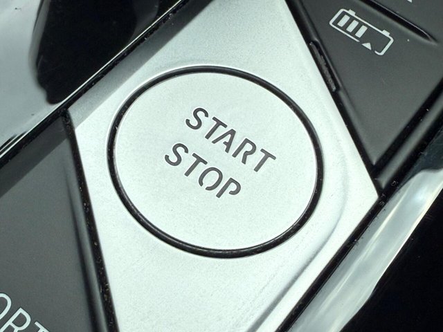 2021 BMW 3 SERIES - Photo 12