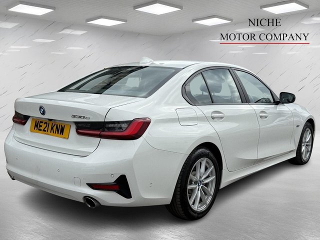 2021 BMW 3 SERIES - Photo 5