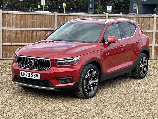 2020 VOLVO XC40