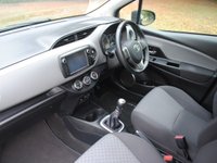 USED 2014 64 TOYOTA YARIS 1.33 Dual VVT-i Icon Hatchback 5dr Petrol Manual Euro 5 Euro 5 (99 ps) www.suffolkcarcentre.co.uk - Located at Ilketshall