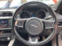 USED 2017 T JAGUAR F-PACE 2.0 D180 R-Sport SUV 5dr Diesel Auto AWD Euro 6 (s/s) (180 ps) 