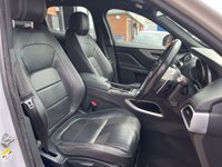USED 2017 T JAGUAR F-PACE 2.0 D180 R-Sport SUV 5dr Diesel Auto AWD Euro 6 (s/s) (180 ps) 