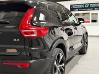 USED 2022 71 VOLVO XC40 2.0 B4 MHEV R Design Pro SUV 5dr Petrol Hybrid DCT Auto Euro 6 (s/s) (197 ps) SUV