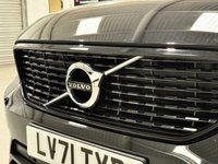 USED 2022 71 VOLVO XC40 2.0 B4 MHEV R Design Pro SUV 5dr Petrol Hybrid DCT Auto Euro 6 (s/s) (197 ps) SUV