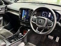 USED 2022 71 VOLVO XC40 2.0 B4 MHEV R Design Pro SUV 5dr Petrol Hybrid DCT Auto Euro 6 (s/s) (197 ps) SUV