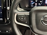 USED 2022 71 VOLVO XC40 2.0 B4 MHEV R Design Pro SUV 5dr Petrol Hybrid DCT Auto Euro 6 (s/s) (197 ps) SUV