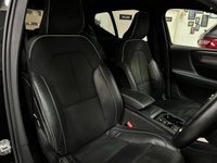 USED 2022 71 VOLVO XC40 2.0 B4 MHEV R Design Pro SUV 5dr Petrol Hybrid DCT Auto Euro 6 (s/s) (197 ps) SUV