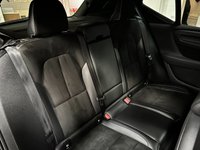 USED 2022 71 VOLVO XC40 2.0 B4 MHEV R Design Pro SUV 5dr Petrol Hybrid DCT Auto Euro 6 (s/s) (197 ps) SUV