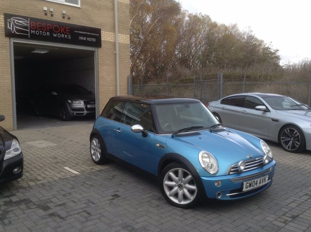 2004 04 MINI Hatch Cooper 1.6 COOPER 3d 114 BHP