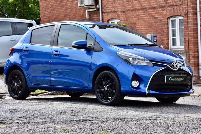 2016 66 Toyota Yaris 1.33 Dual VVT-i Design Hatchback 5dr Petrol Manual Euro 6 (99 ps)