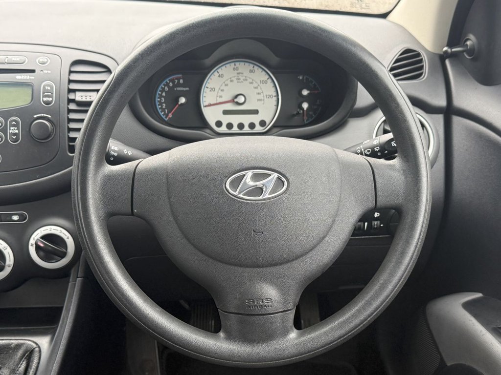 USED 2009 09 HYUNDAI I10 1.2 Classic Hatchback 5dr Petrol Manual Euro 4 (77 bhp) AIR CON+RELIABLE+LADY OWNER