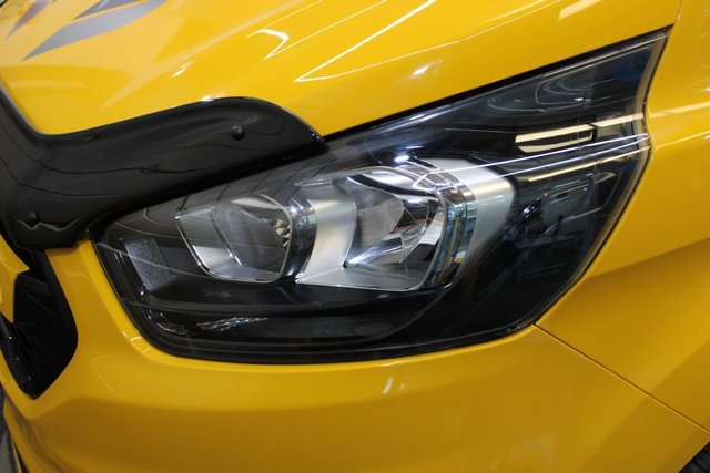 2021 Ford Transit Custom 2L Leader 5dr - Photo 12