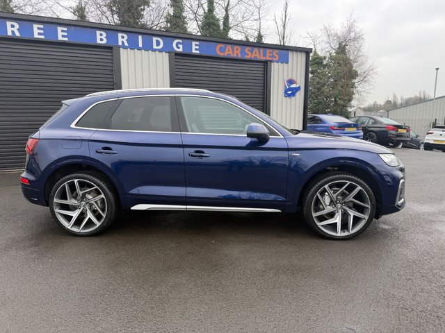 2021 AUDI Q5 - Photo 3