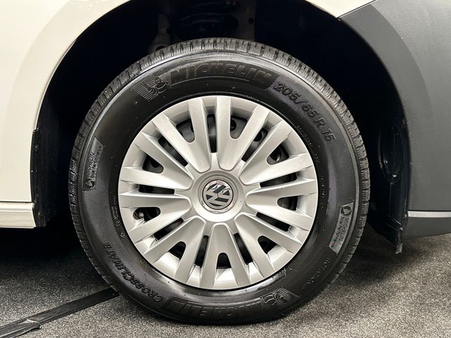 2021 VOLKSWAGEN CADDY - Photo 2