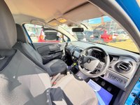 USED 2016 16 RENAULT CAPTUR 0.9 TCe ENERGY Dynamique Nav SUV 5dr Petrol Manual Euro 6 (s/s) (90 ps) Stunning Two Tone Tahoe Blue and Ivory paint with Low Mileage