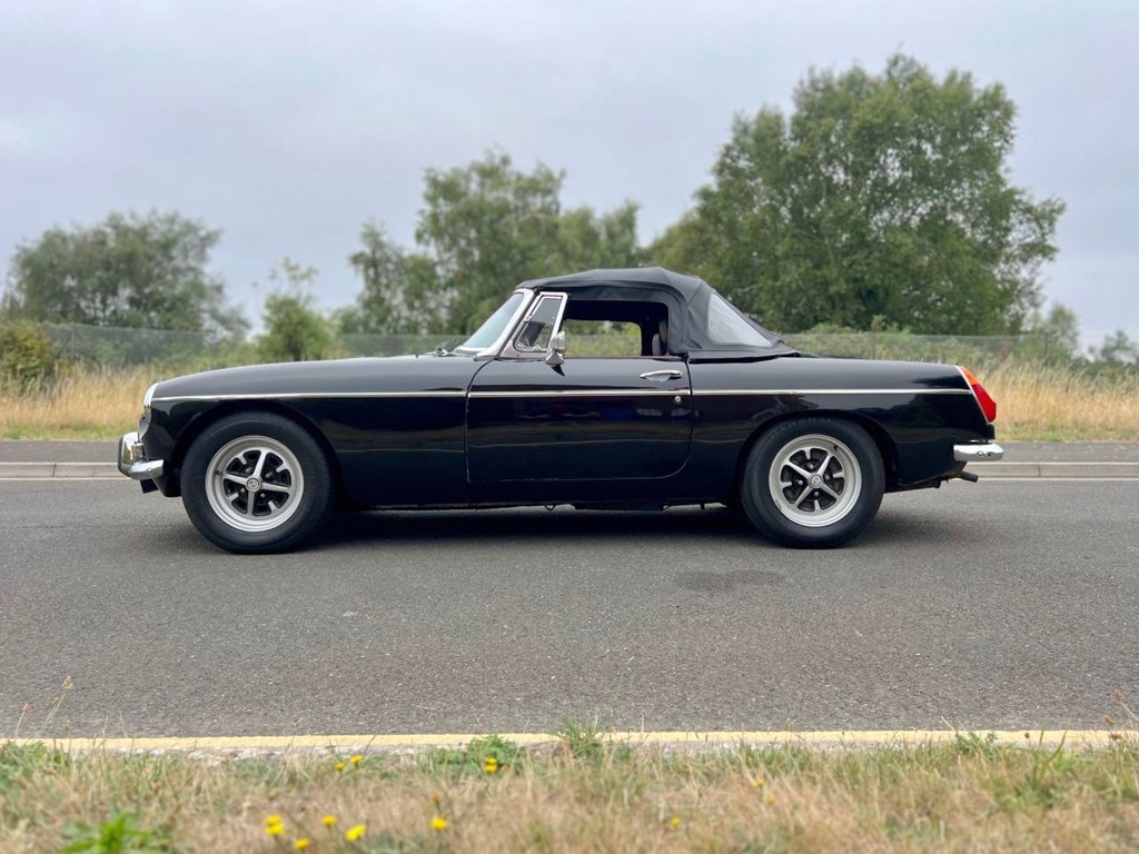 USED 1975 MG MGB Roadster 1800cc // 1 previous owner car // px swap 