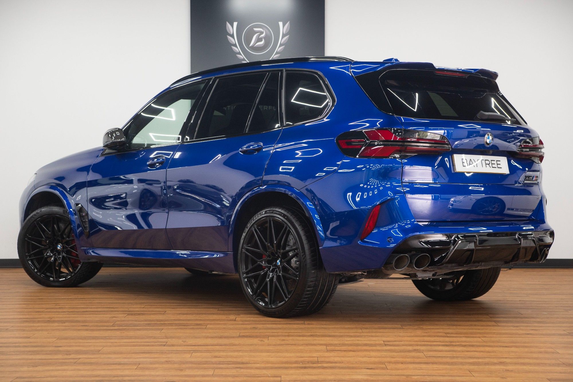 USED 2023 23 BMW X5 M 4.4i V8 Competition ULTIMATE PACK 