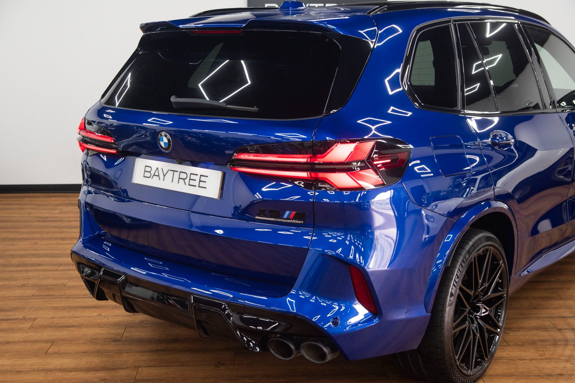 USED 2023 23 BMW X5 M 4.4i V8 Competition ULTIMATE PACK 