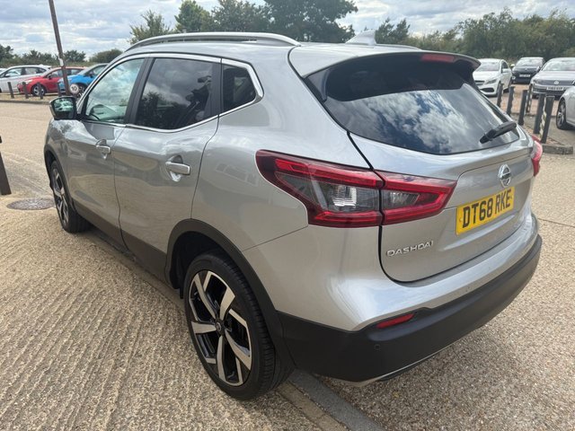 2019 NISSAN QASHQAI 1.3 DIG-T Tekna SUV 5dr Petrol Manual Euro 6 (s/s) (140 ps) - Photo 6