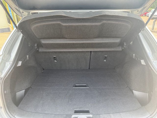 2019 NISSAN QASHQAI 1.3 DIG-T Tekna SUV 5dr Petrol Manual Euro 6 (s/s) (140 ps) - Photo 8