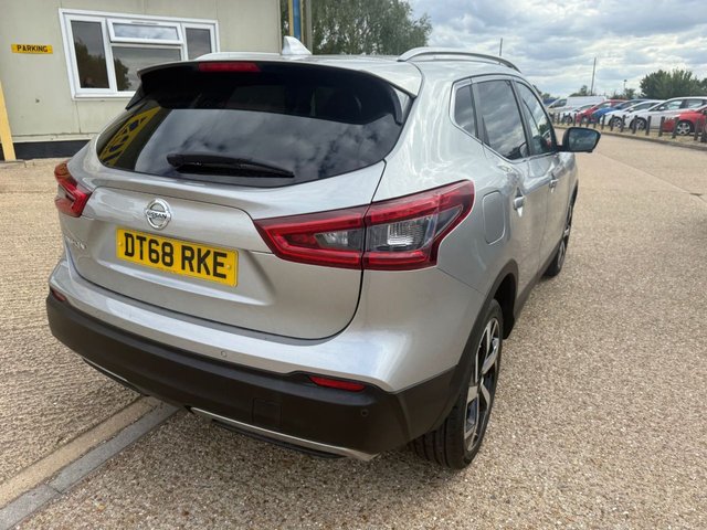 2019 NISSAN QASHQAI 1.3 DIG-T Tekna SUV 5dr Petrol Manual Euro 6 (s/s) (140 ps) - Photo 9
