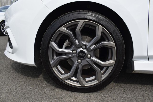 2021 FORD FIESTA - Photo 11