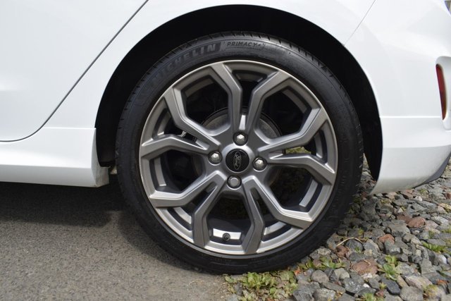 2021 FORD FIESTA - Photo 4